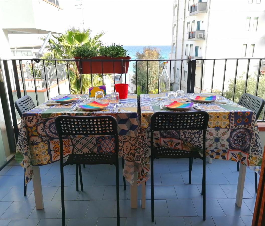 Oltremare Taormina Letojanni Apartment ภายนอก รูปภาพ